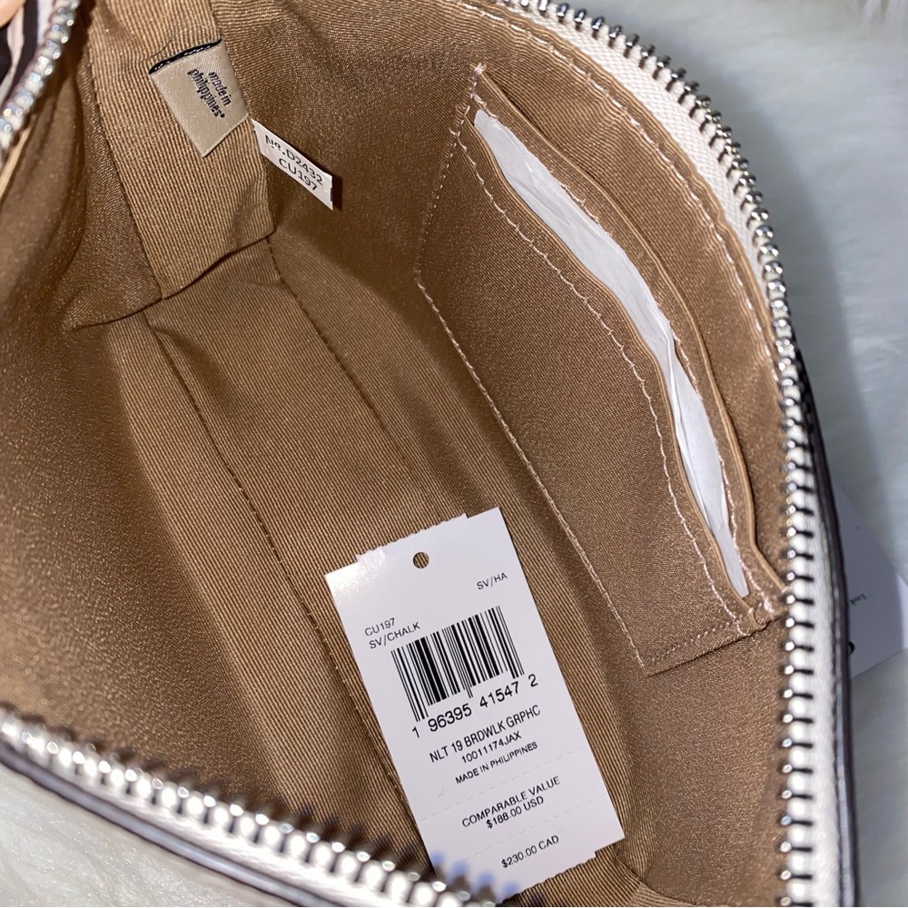 Coach leather Wristlet New Nolita 19 - Picture 8 of 10